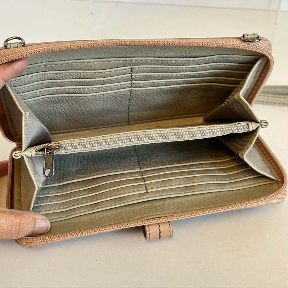 The Sak‎ Leather Crossbody Organizer Wallet Blush Pink Accordion Wristlet
